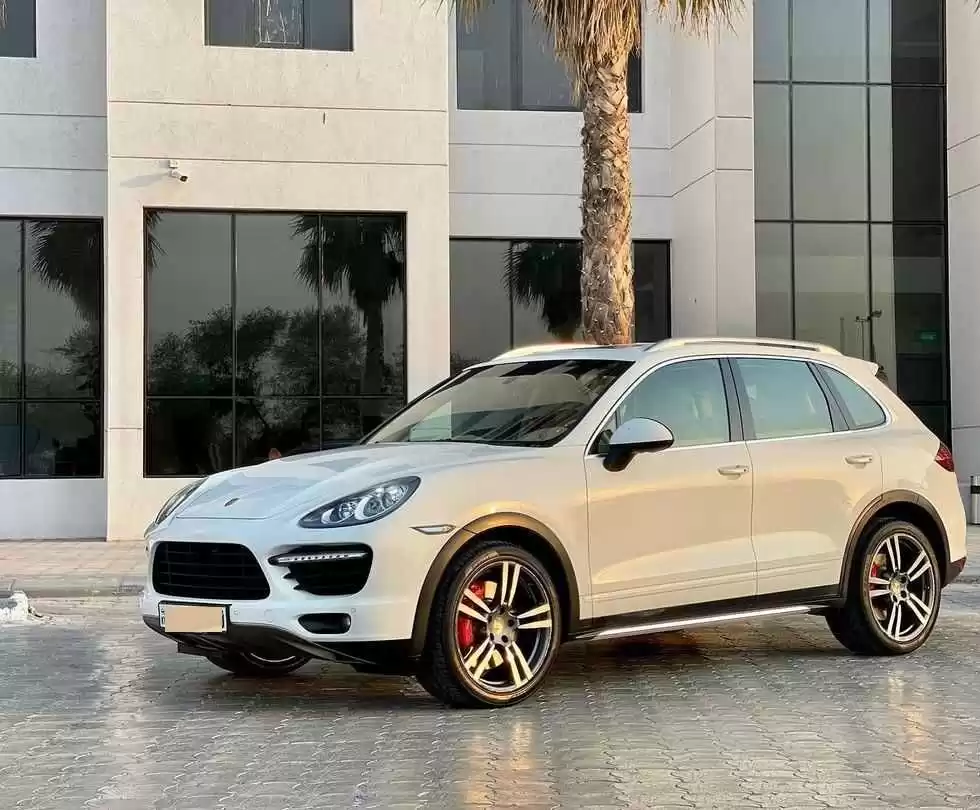 Использовал Porsche Unspecified Продается в Кувейт #15035 - 1  image 