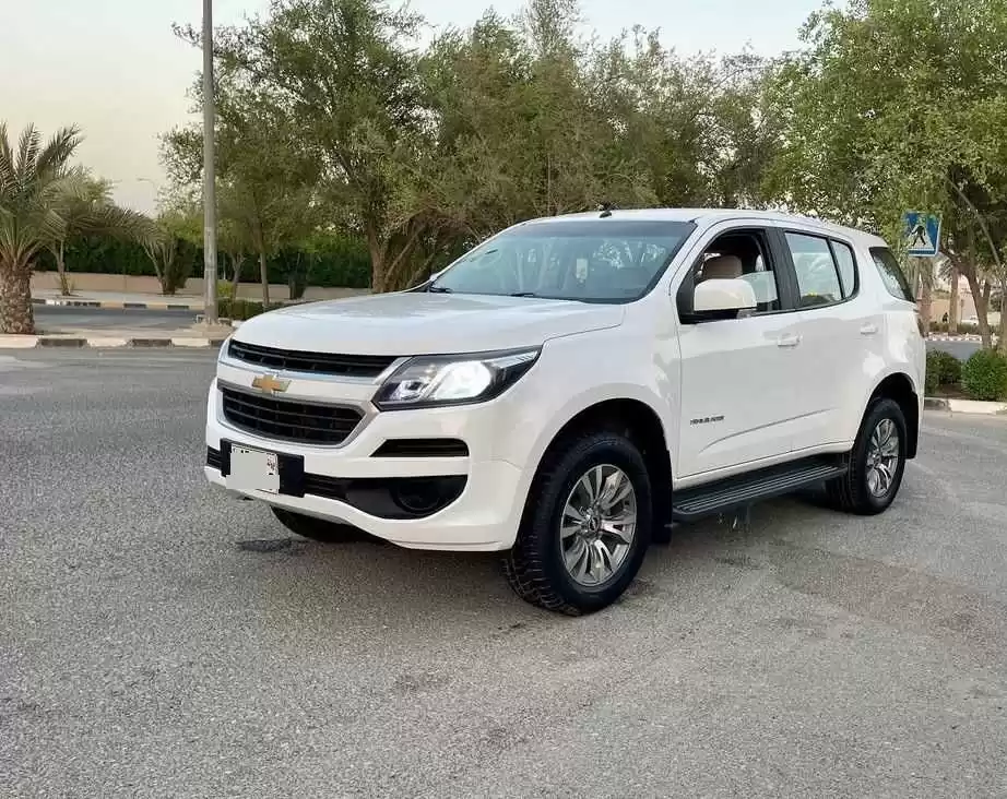 مستعملة Chevrolet Trailblazer للبيع في الكويت #15054 - 1  صورة 