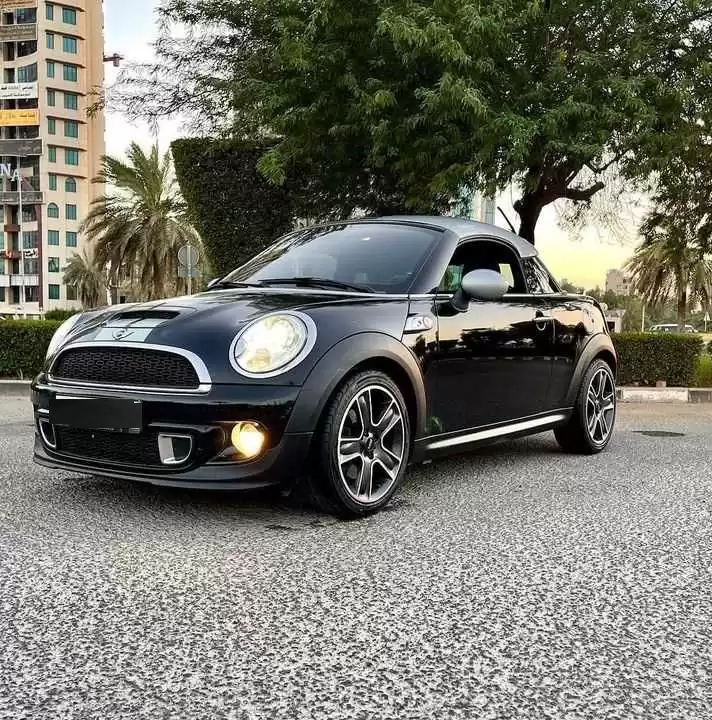 Usado Mini Convertible Venta en Kuwait #15063 - 1  image 
