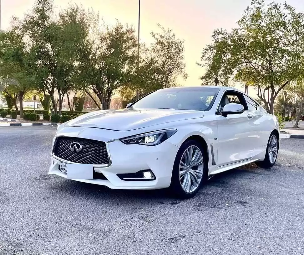 Использовал Infiniti Unspecified Продается в Кувейт #15081 - 1  image 
