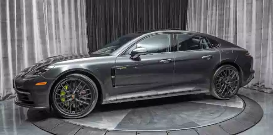Использовал Porsche Panamera Аренда в Дубай #15086 - 1  image 