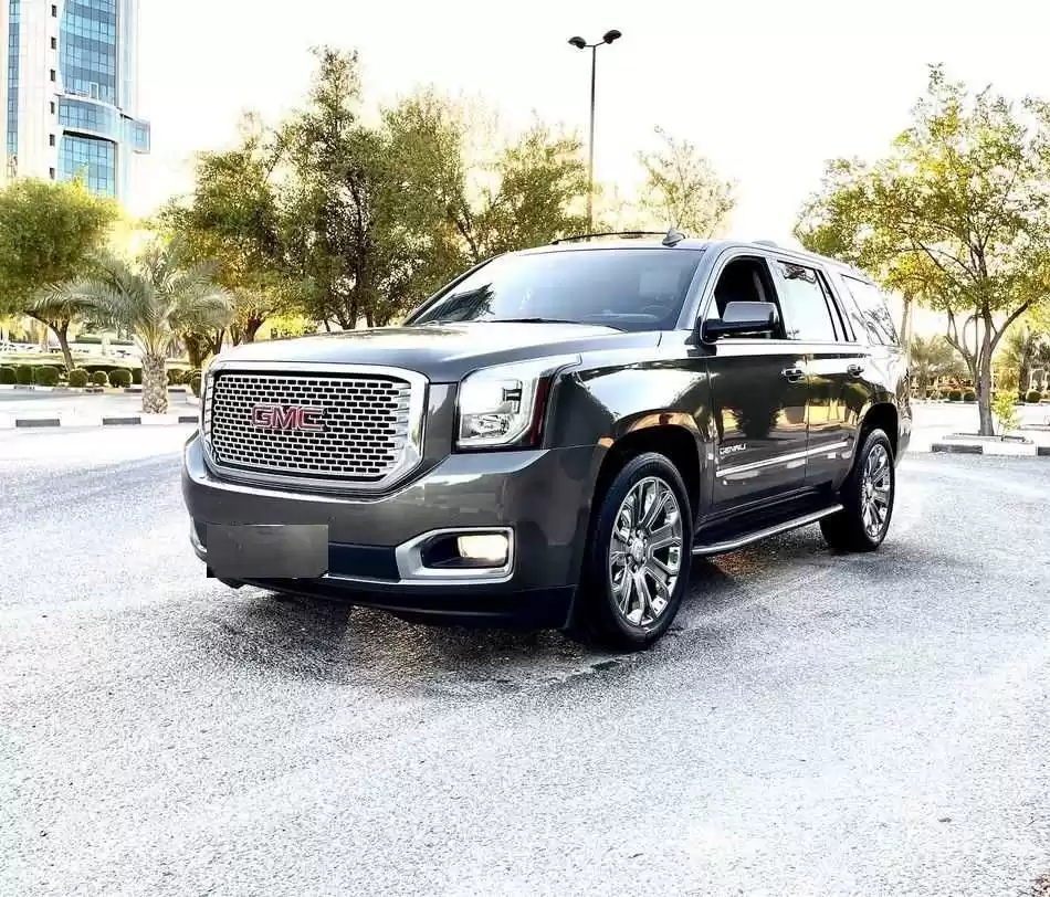 مستعملة GMC Yukon للبيع في الكويت #15087 - 1  صورة 