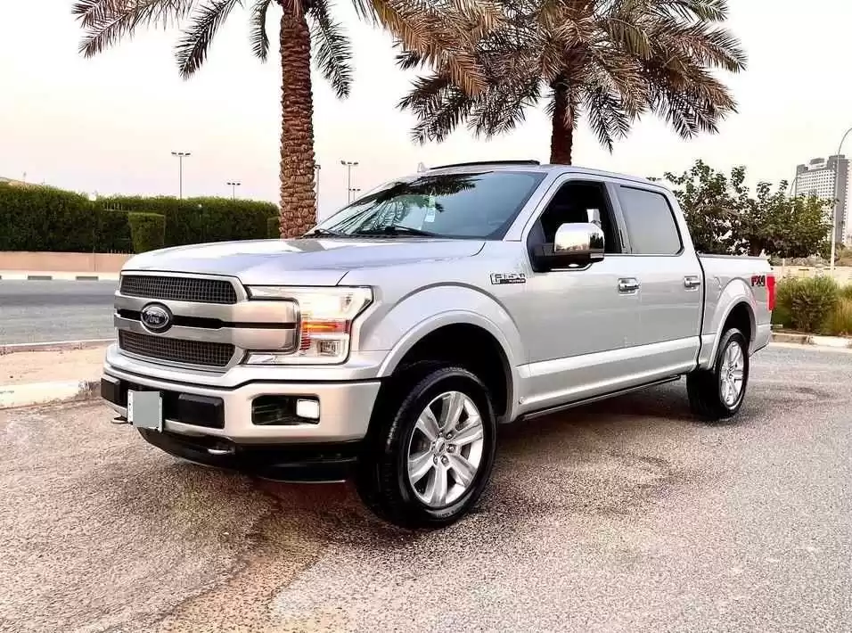 Использовал Ford F150 Продается в Кувейт #15120 - 1  image 