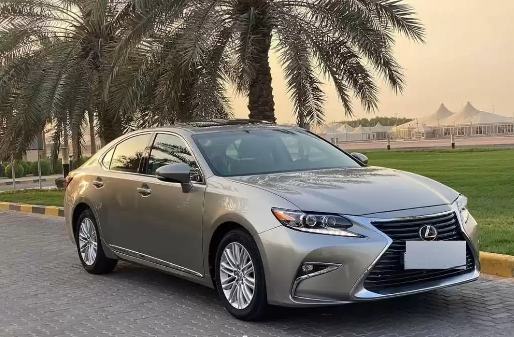 Usado Lexus ES Venta en Kuwait #15127 - 1  image 