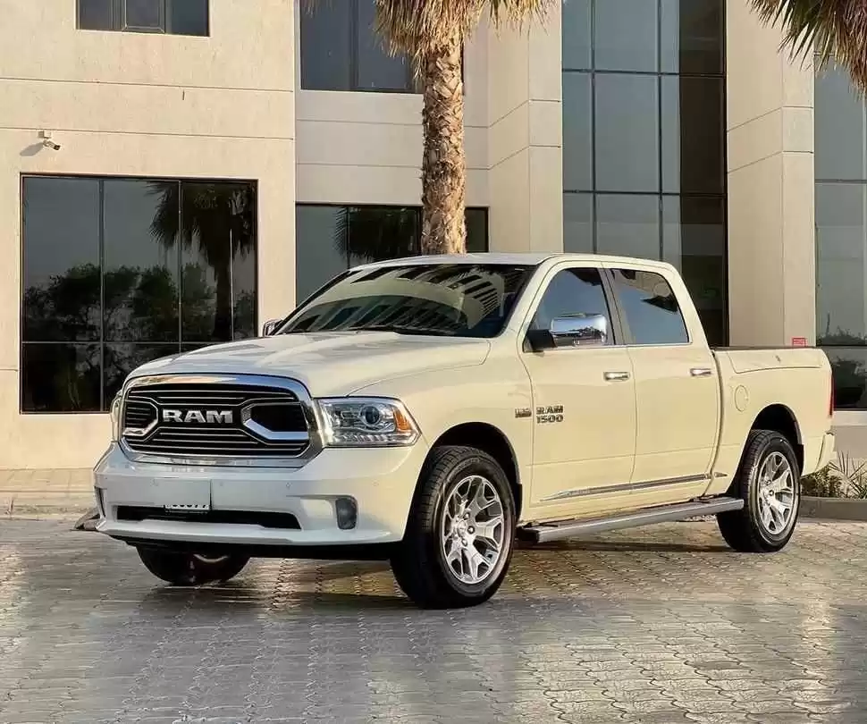 Использовал Dodge Ram Продается в Кувейт #15174 - 1  image 