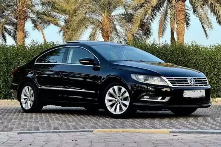 مستعملة Volkswagen Passat للبيع في الكويت #15176 - 1  صورة 