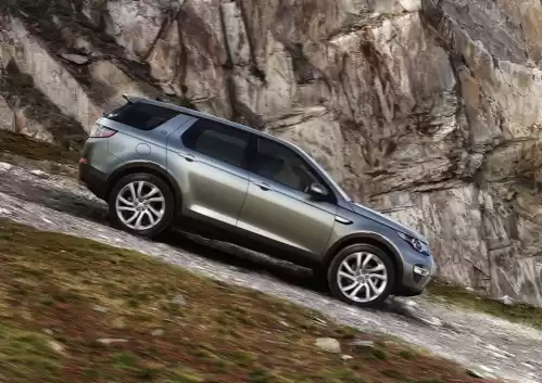 Совершенно новый Land Rover Discovery Продается в Кувейт #15207 - 1  image 