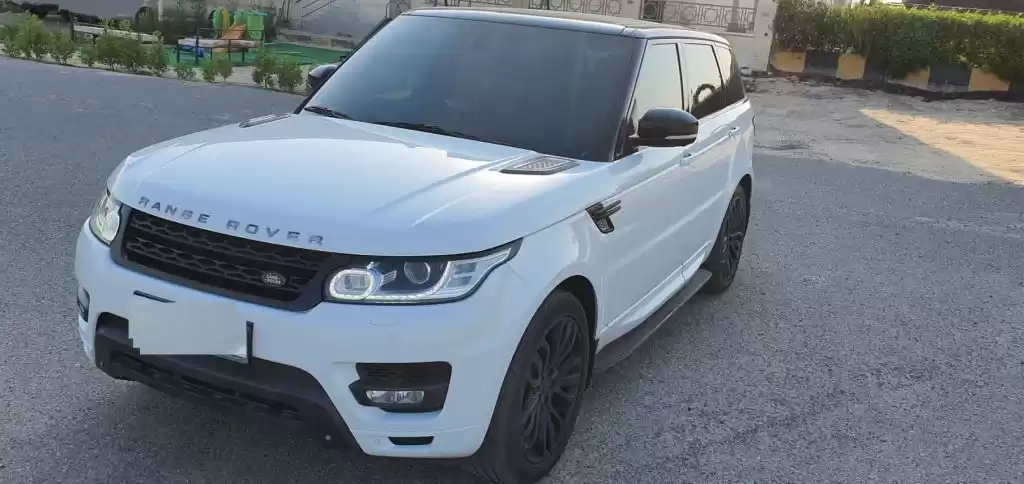 Использовал Land Rover Range Rover Sport Продается в Кувейт #15272 - 1  image 