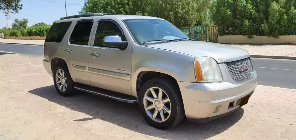 جديدة GMC Yukon للبيع في الكويت #15302 - 1  صورة 