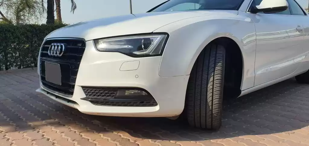 مستعملة Audi A5 للبيع في الكويت #15357 - 1  صورة 