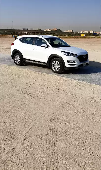 مستعملة Hyundai Tucson للبيع في الكويت #15436 - 1  صورة 
