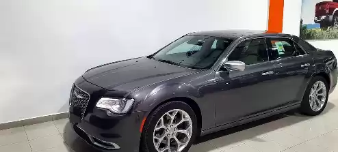 مستعملة Chrysler 300C للبيع في الكويت #15451 - 1  صورة 