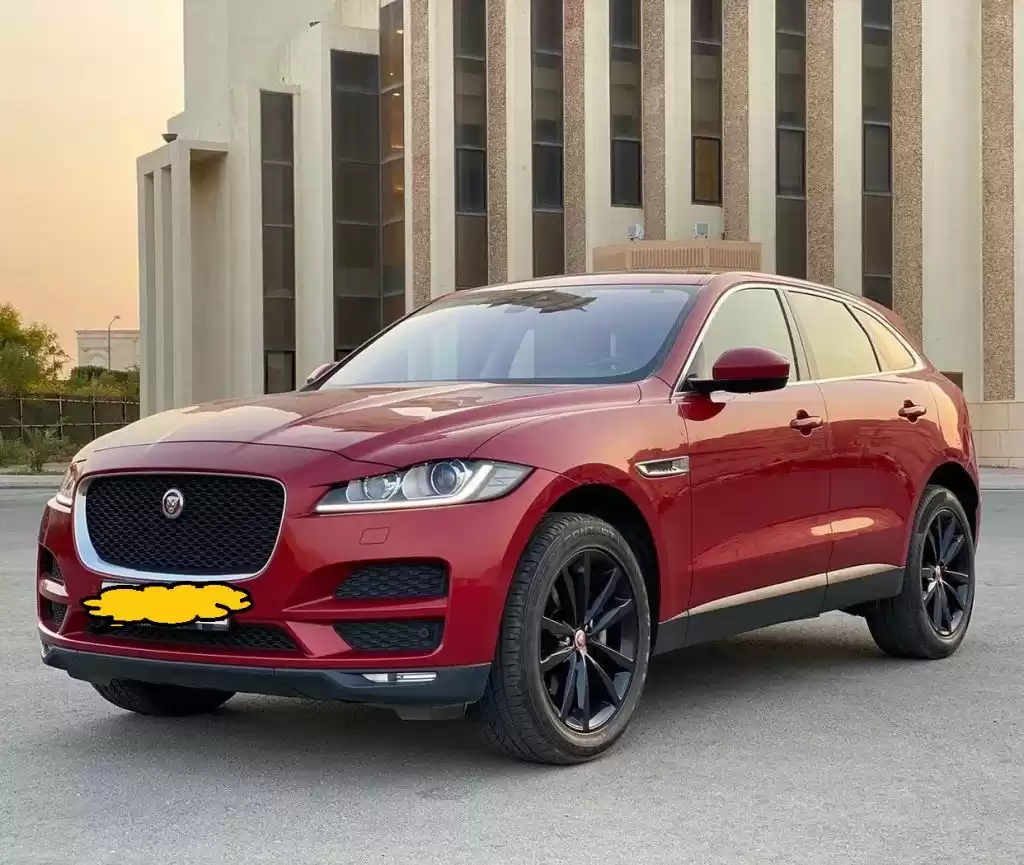 مستعملة Jaguar F-PACE للبيع في الكويت #15489 - 1  صورة 