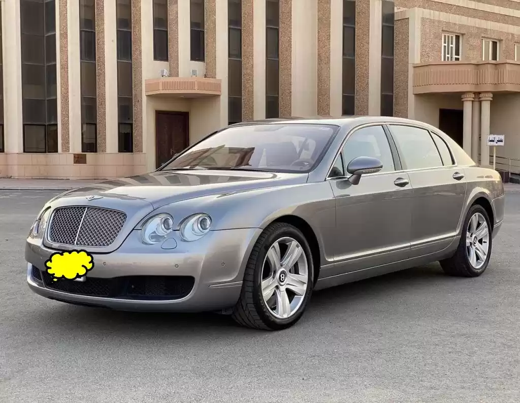 استفاده شده Bentley Flying Spur برای فروش که در کویت #15535 - 1  image 