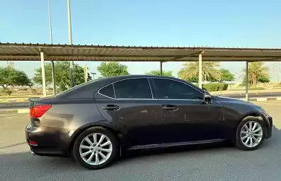 مستعملة Lexus IS 300 للبيع في الكويت #15588 - 1  صورة 