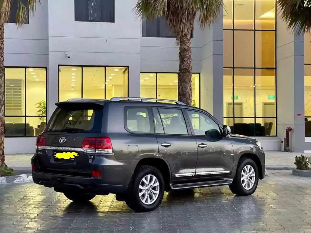 Utilisé Toyota Land Cruiser À vendre au Koweit #15593 - 1  image 