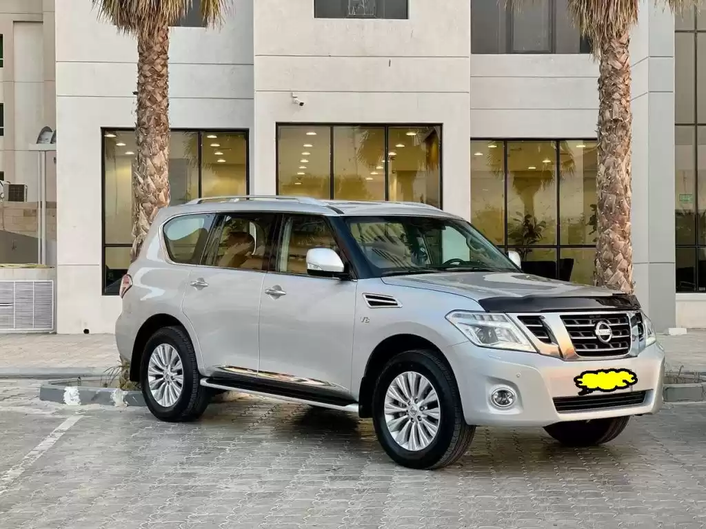 استفاده شده Nissan Patrol برای فروش که در کویت #15601 - 1  image 