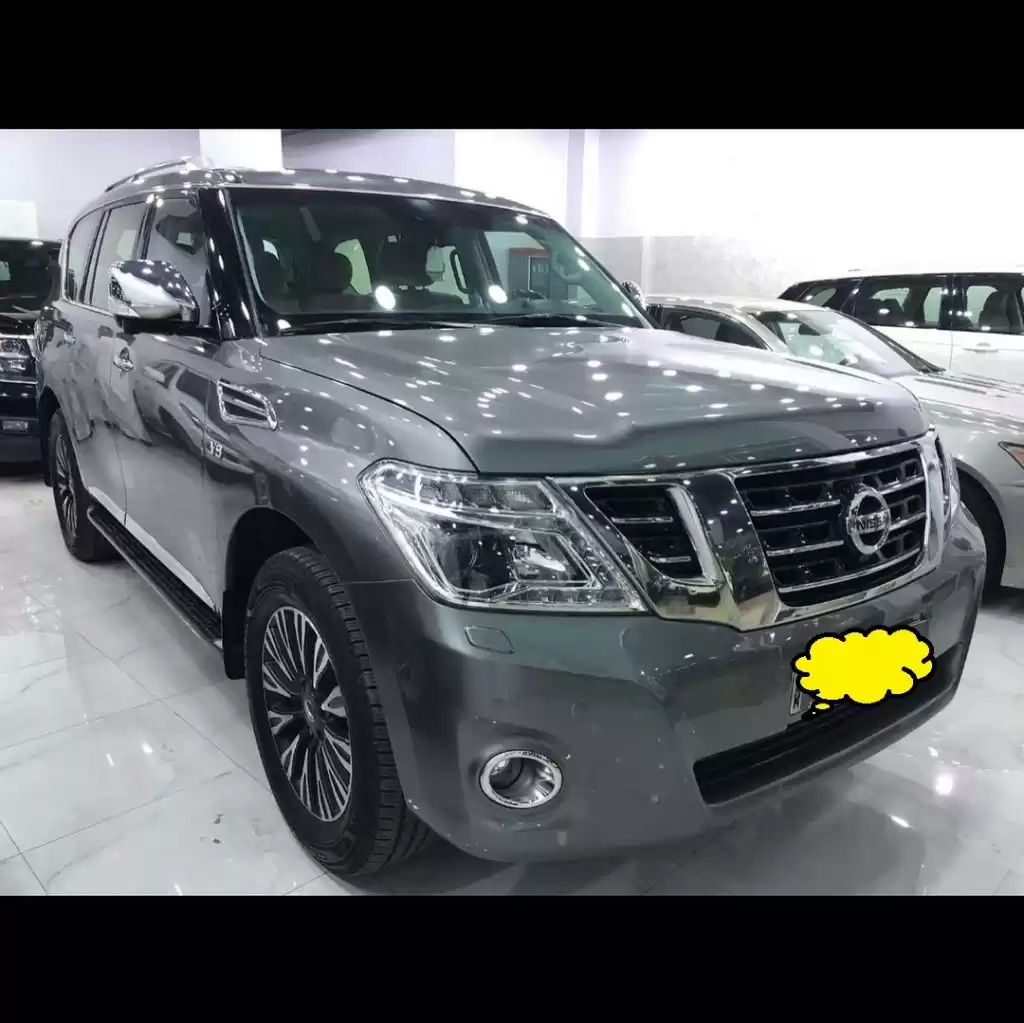 مستعملة Nissan Patrol للبيع في الكويت #15604 - 1  صورة 