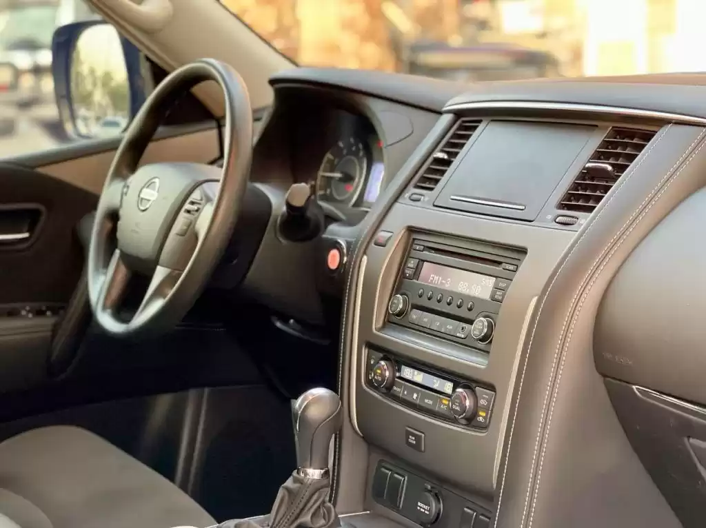 Использовал Nissan Patrol Продается в Кувейт #15621 - 1  image 