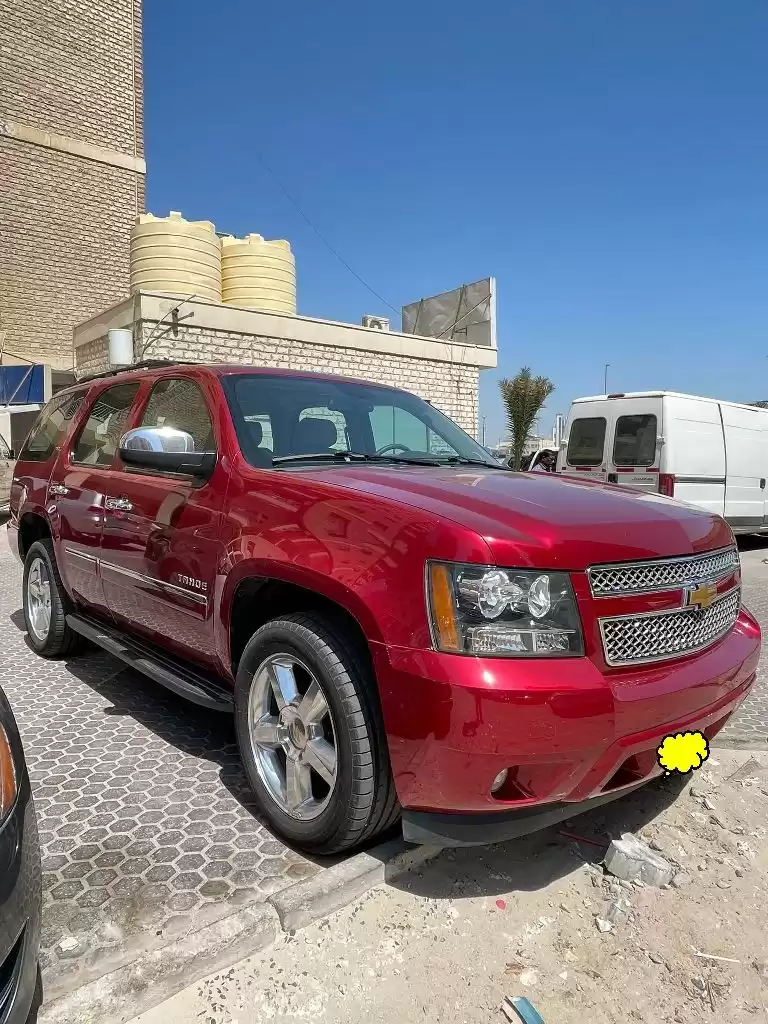 مستعملة Chevrolet Tahoe للبيع في الكويت #15641 - 1  صورة 