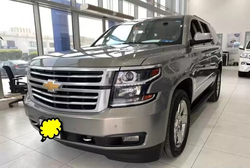 مستعملة Chevrolet Tahoe للبيع في الكويت #15664 - 1  صورة 