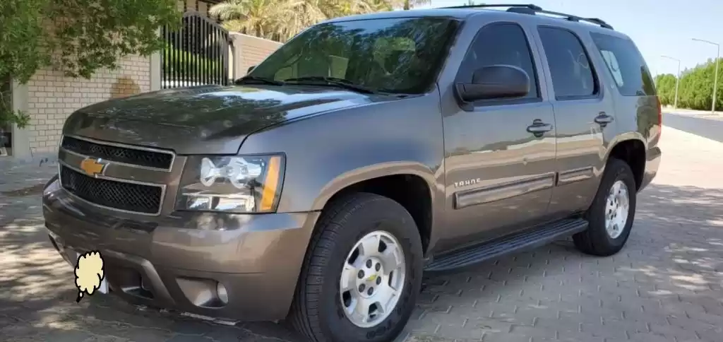 مستعملة Chevrolet Tahoe للبيع في الكويت #15673 - 1  صورة 