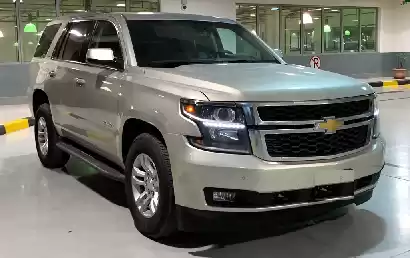 مستعملة Chevrolet Tahoe للبيع في الكويت #15690 - 1  صورة 