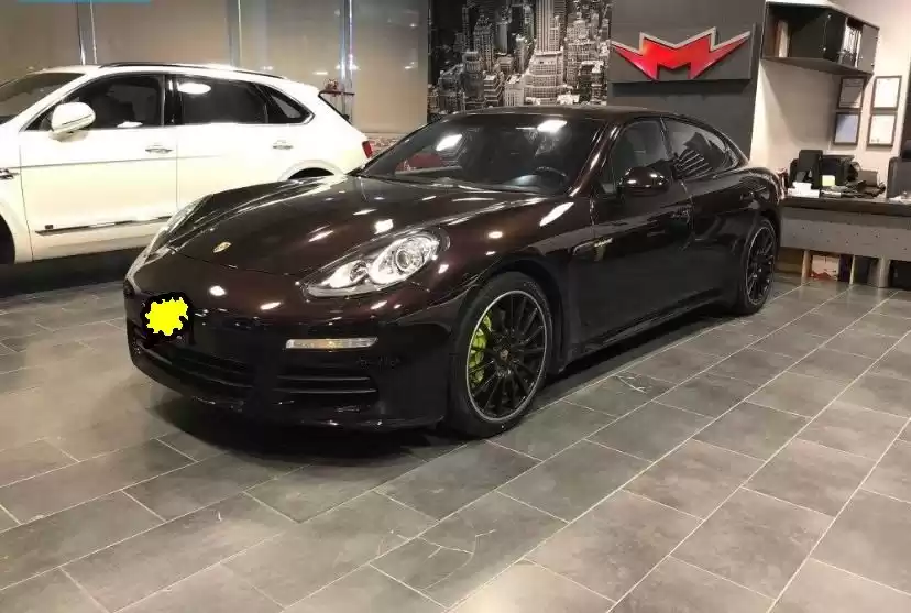 Использовал Porsche Unspecified Продается в Кувейт #15694 - 1  image 