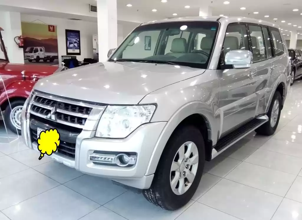 مستعملة Mitsubishi Pajero للبيع في الكويت #15730 - 1  صورة 