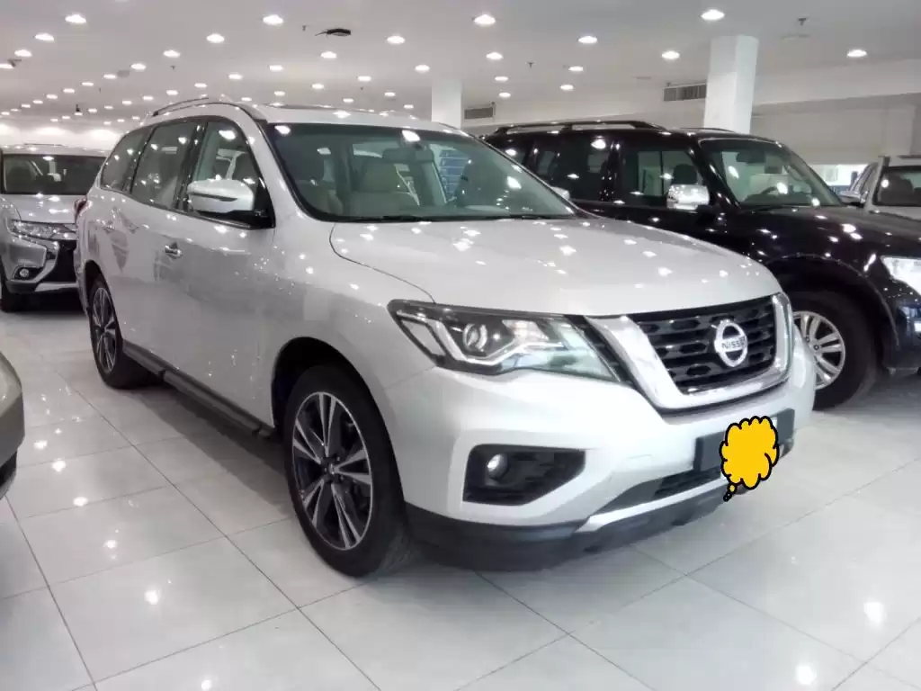 مستعملة Nissan Pathfinder للبيع في الكويت #15733 - 1  صورة 