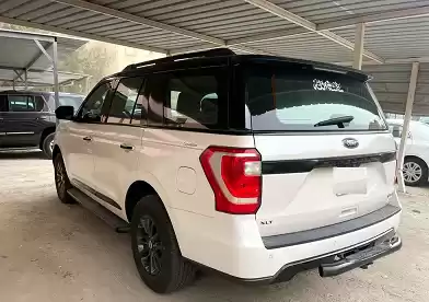 مستعملة Ford Expedition للبيع في الكويت #15747 - 1  صورة 