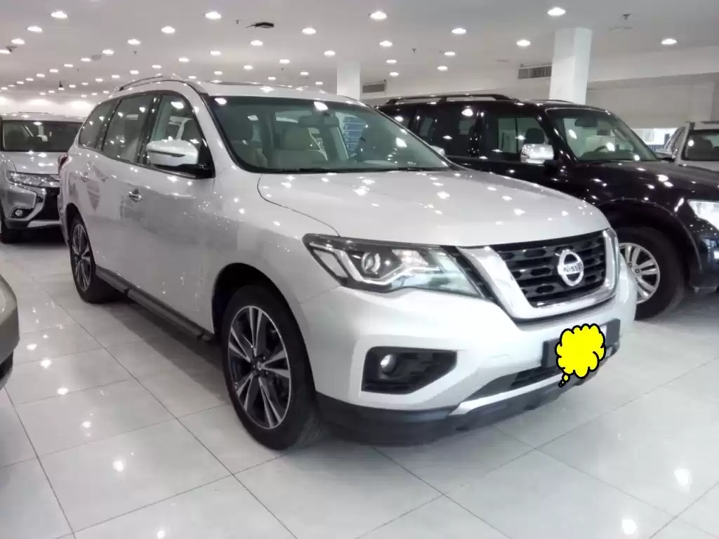 مستعملة Nissan Pathfinder للبيع في الكويت #15748 - 1  صورة 