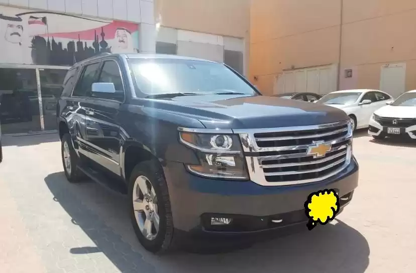 مستعملة Chevrolet Tahoe للبيع في الكويت #15760 - 1  صورة 