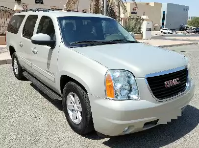 استفاده شده GMC Suburban برای فروش که در کویت #15762 - 1  image 