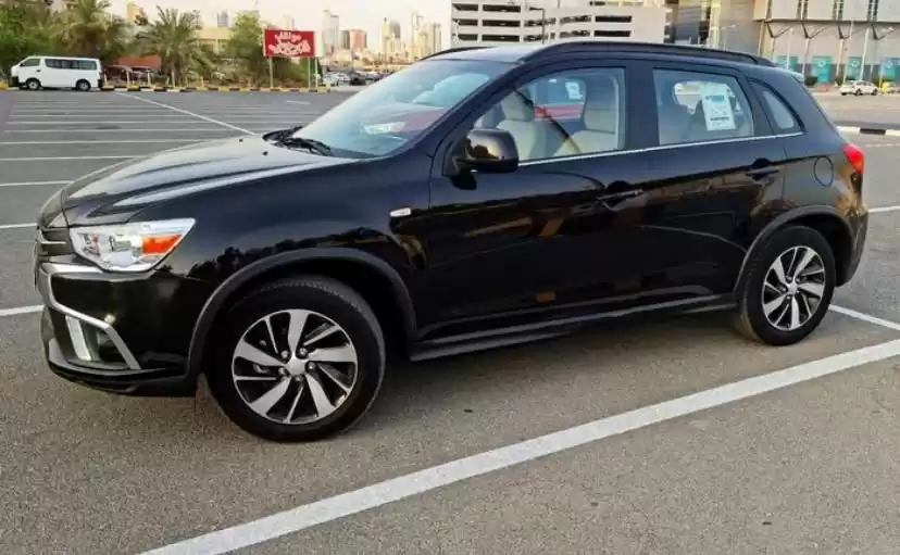 Использовал Mitsubishi Unspecified Продается в Кувейт #15797 - 1  image 