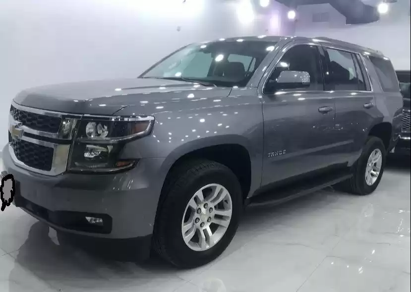 مستعملة Chevrolet Tahoe للبيع في الكويت #15803 - 1  صورة 