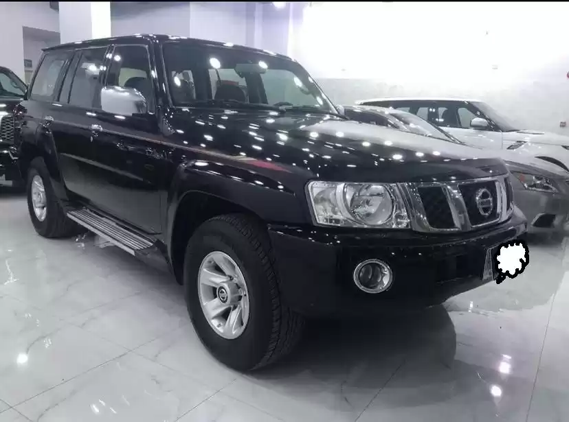 مستعملة Nissan Patrol للبيع في الكويت #15809 - 1  صورة 