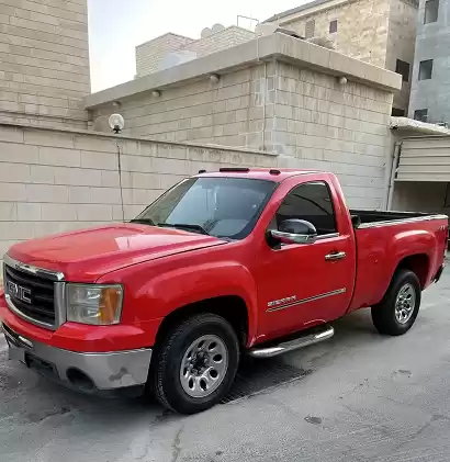 مستعملة GMC Sierra للبيع في الكويت #15946 - 1  صورة 