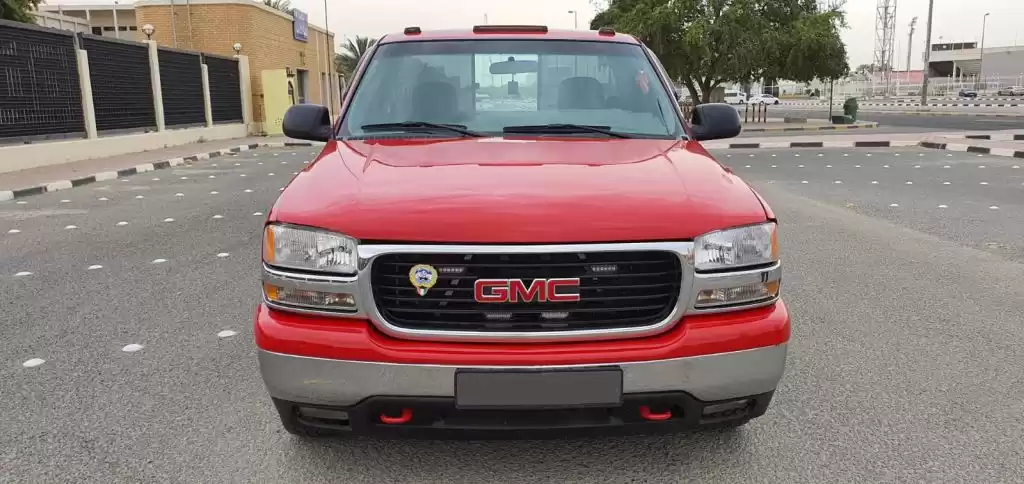 مستعملة GMC Sierra للبيع في الكويت #15973 - 1  صورة 