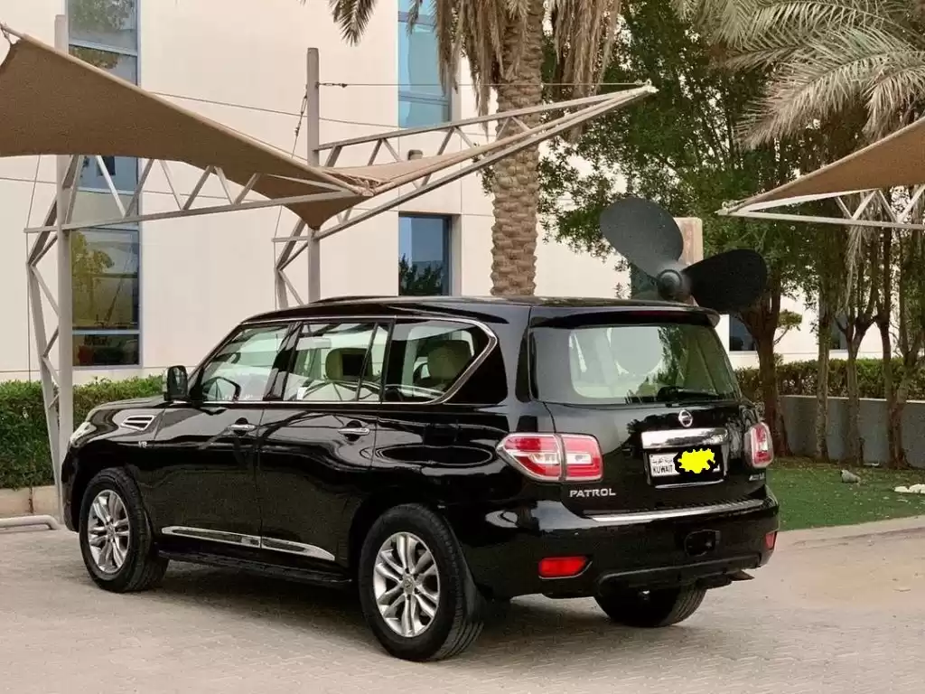 مستعملة Nissan Patrol للبيع في الكويت #15979 - 1  صورة 