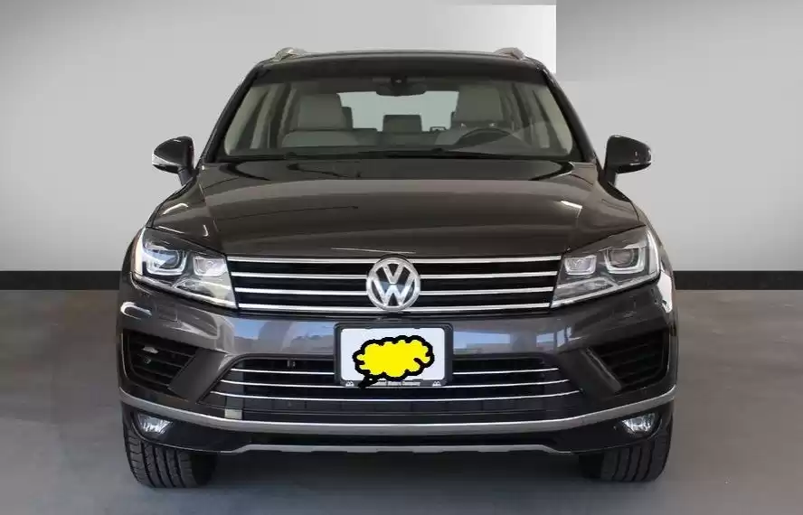 مستعملة Volkswagen Touareg للبيع في الكويت #15981 - 1  صورة 