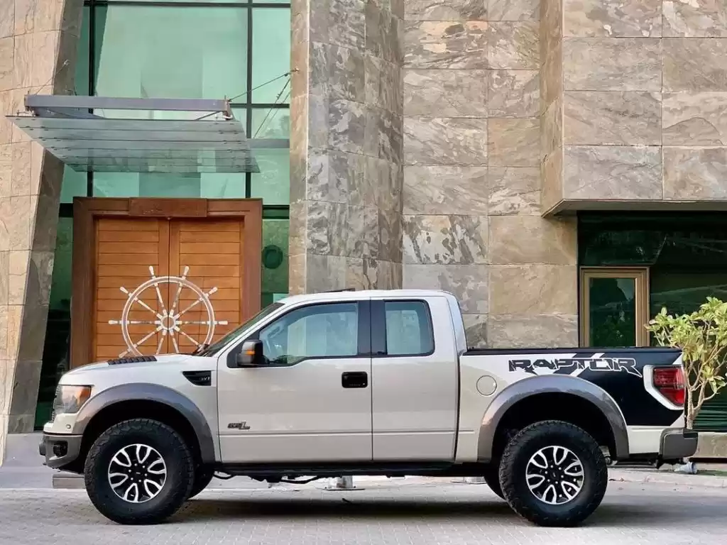 Usado Ford Unspecified Venta en Kuwait #15987 - 1  image 