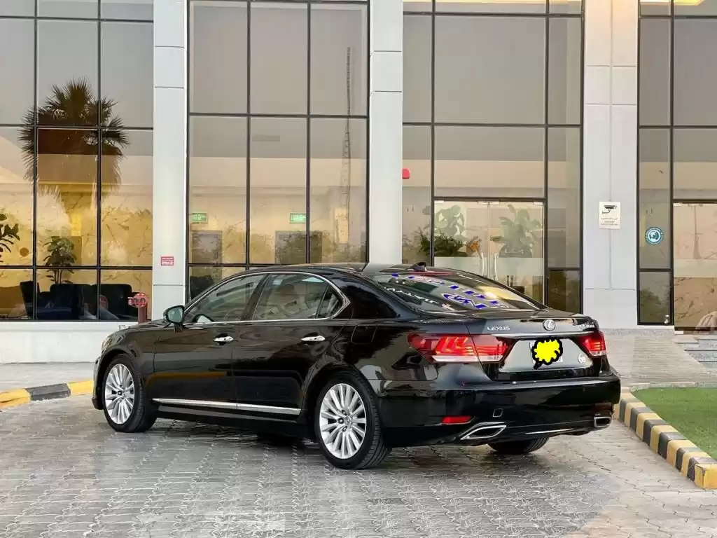 مستعملة Lexus LS 460 للبيع في الكويت #16014 - 1  صورة 