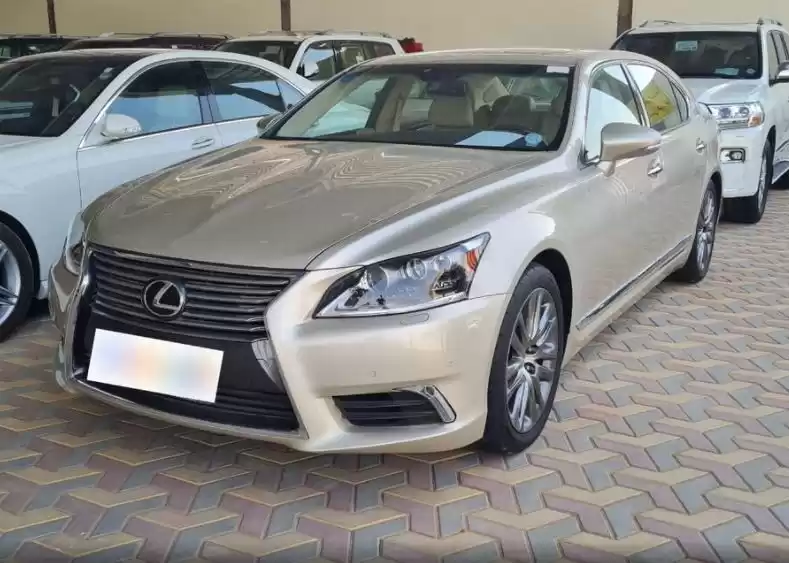 Использовал Lexus Unspecified Продается в Эр-Рияд #16081 - 1  image 