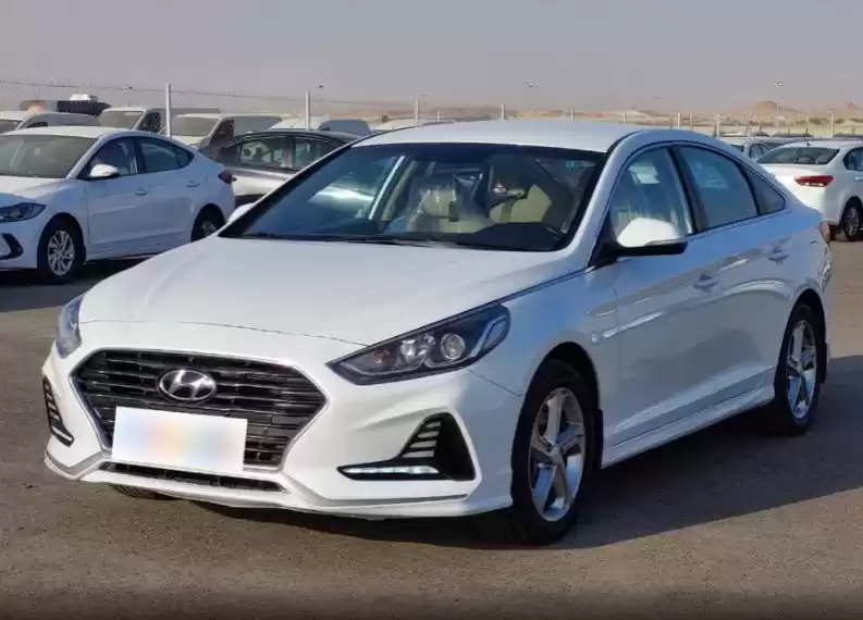 Использовал Hyundai Unspecified Продается в Эр-Рияд #16108 - 1  image 