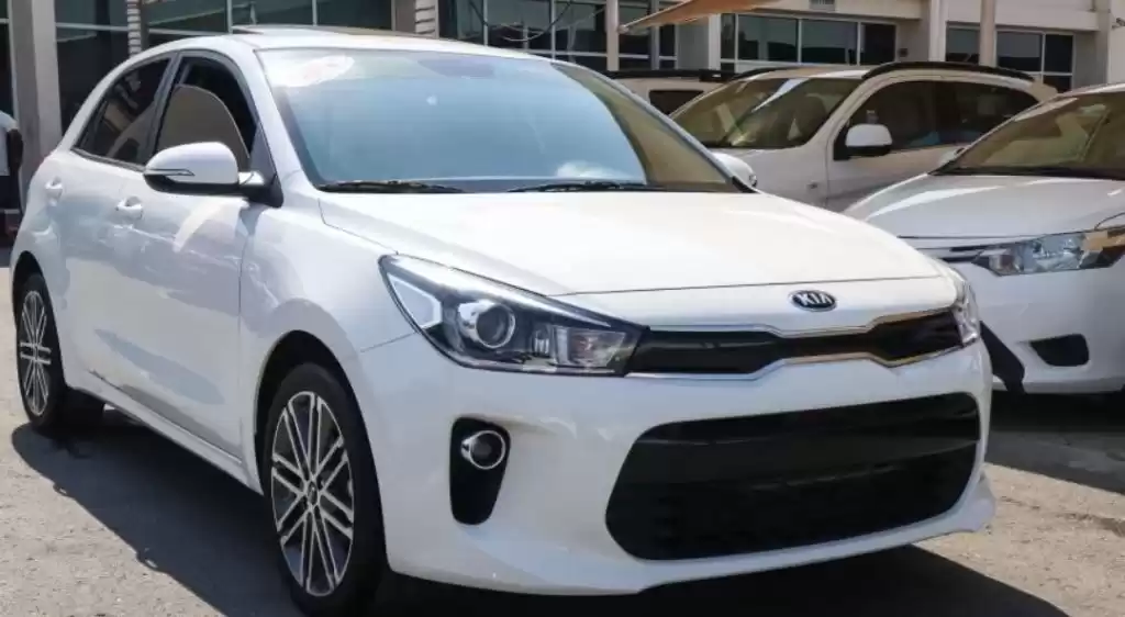 Kullanılmış Kia Rio Hatchback Satılık içinde Dubai #16278 - 1  image 