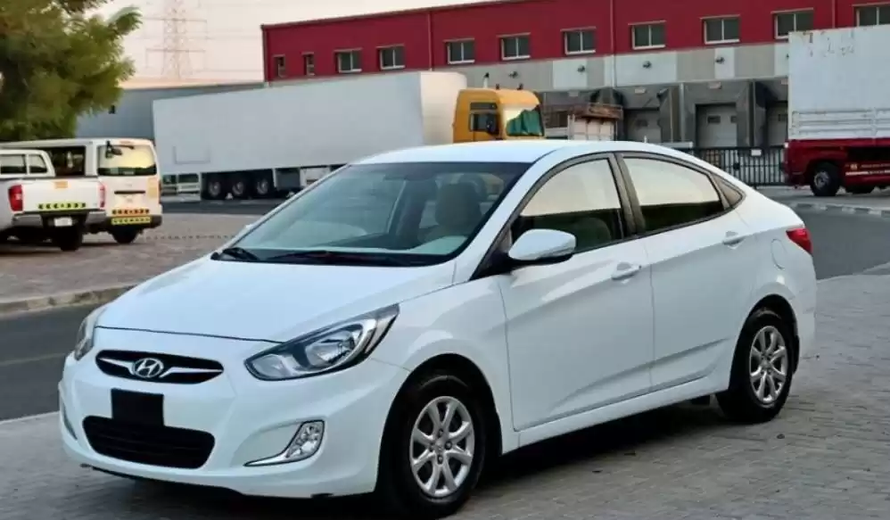 مستعملة Hyundai Accent للبيع في دبي #16283 - 1  صورة 