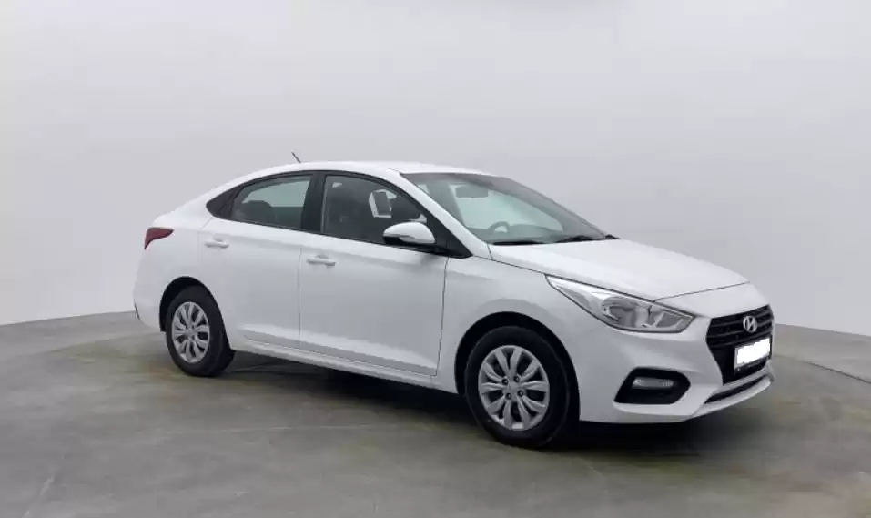 مستعملة Hyundai Accent للبيع في دبي #16287 - 1  صورة 