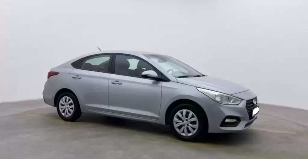 مستعملة Hyundai Accent للبيع في دبي #16292 - 1  صورة 