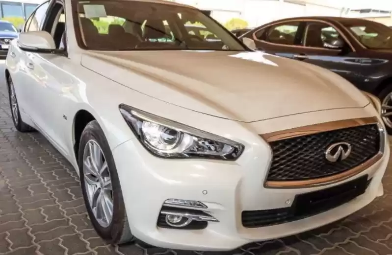 مستعملة Infiniti Q50 للبيع في دبي #16336 - 1  صورة 